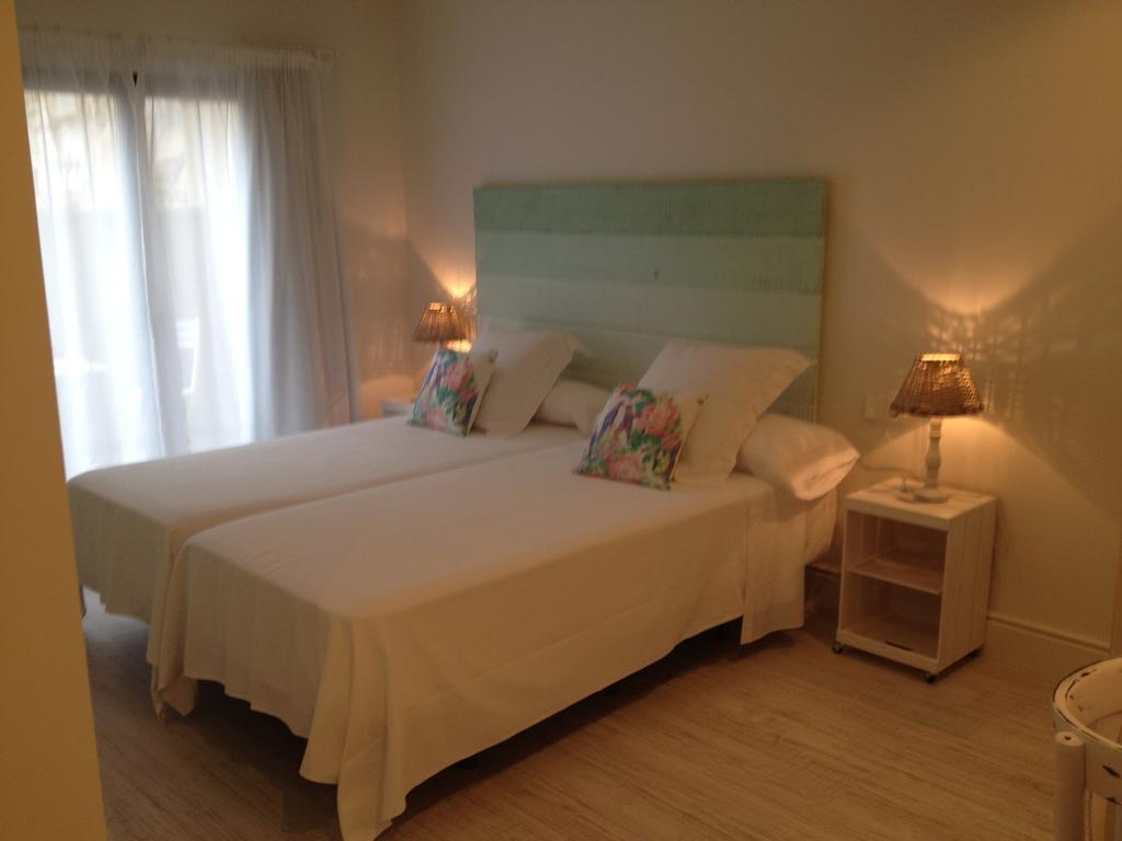 Can Segura Hotel Сан Фелиу де Гиксолс Стая снимка